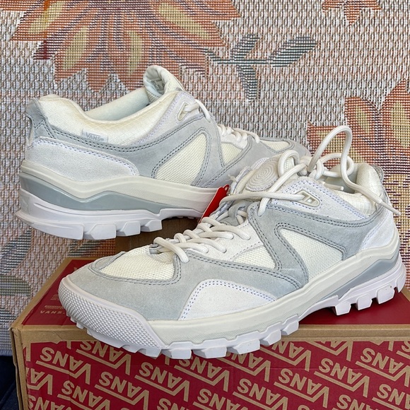 Vans Men’s Amzn Trailhead
Blanc De Blancmarshmallow
VN0A7TO2ASJ
Sneakers G - Picture 9 of 16